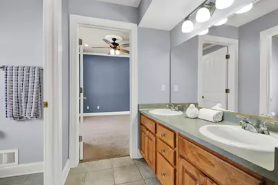 W132N6509  West View Ct, Menomonee Falls, WI 53051 - Photo 36