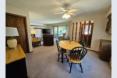3255 S Austin St, Milwaukee, WI 53207 - Photo 10