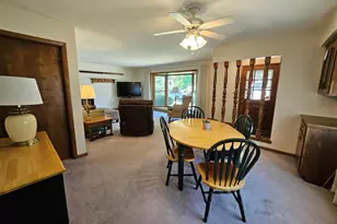 3255 S Austin St, Milwaukee, WI 53207 - Photo 10