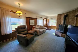 3255 S Austin St, Milwaukee, WI 53207 - Photo 14