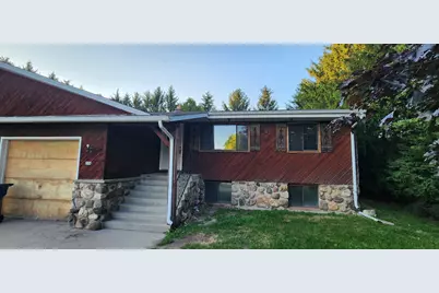 296  Connie Dr #294, Newburg, WI 53090 - Photo 1