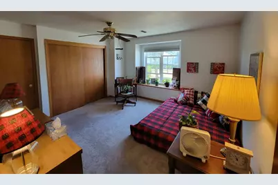 519  Betzer Rd #B, Delavan, WI 53115 - Photo 6