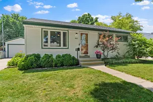 843 E Doty Pl, Milwaukee, WI 53207 - Photo 22