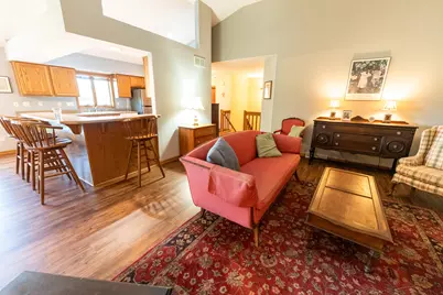 W173N7930  Bluejay Ct, Menomonee Falls, WI 53051 - Photo 6
