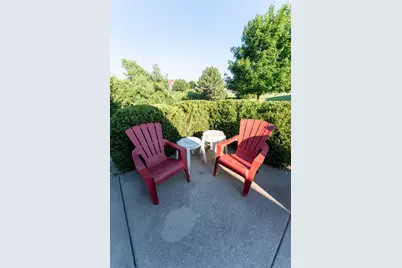 W173N7930  Bluejay Ct, Menomonee Falls, WI 53051 - Photo 40