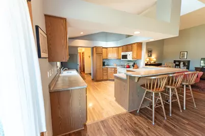 W173N7930  Bluejay Ct, Menomonee Falls, WI 53051 - Photo 12