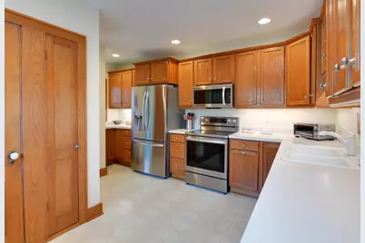 8587 N 42nd St, Brown Deer, WI 53209 - Photo 16