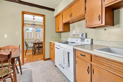 726 N Glenn Dr, Waukesha, WI 53188 - Photo 14