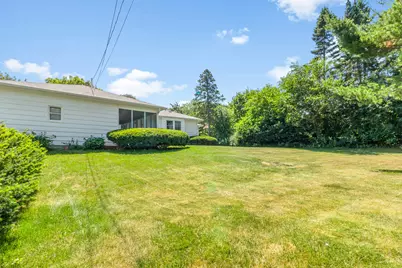 726 N Glenn Dr, Waukesha, WI 53188 - Photo 44