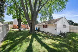 4201 N 89th St, Milwaukee, WI 53222 - Photo 34