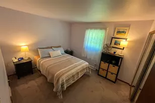 8642 S Fenway Ct, Oak Creek, WI 53154 - Photo 10