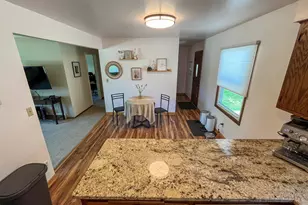 8642 S Fenway Ct, Oak Creek, WI 53154 - Photo 8