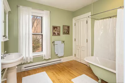 1903 N Cambridge Ave, Milwaukee, WI 53202 - Photo 16