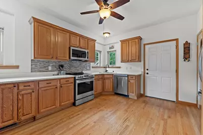 W232N3080  Emerald Ln #B, Pewaukee, WI 53072 - Photo 12