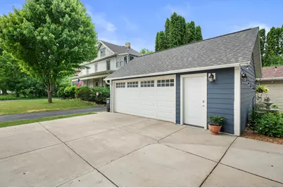 102  Woodland Ln, Oconomowoc, WI 53066 - Photo 44