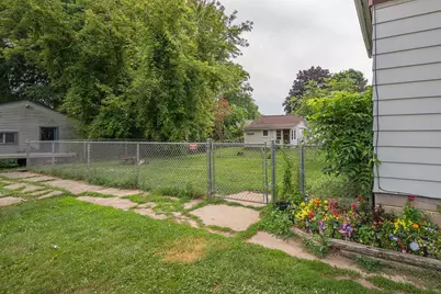 521 E Main St, Racine, WI 53185 - Photo 30