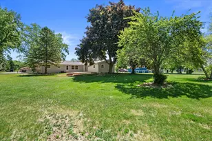 W226N8041 Longview Dr, Lisbon, WI 53089 - Photo 34