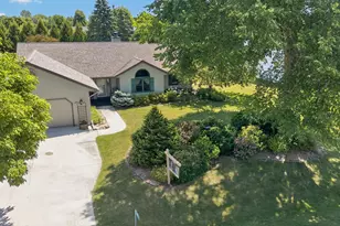 4003 N 52nd St, Sheboygan, WI 53083 - Photo 4