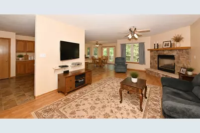 W255S8755  Hi Lo Dr, Vernon, WI 53149 - Photo 8