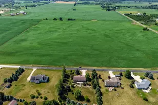 W5628 Town Line Rd, Sherman, WI 53075 - Photo 2