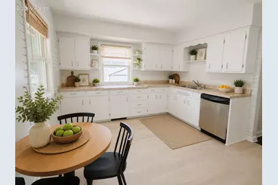 5821 W Keefe Ave, Milwaukee, WI 53216 - Photo 8