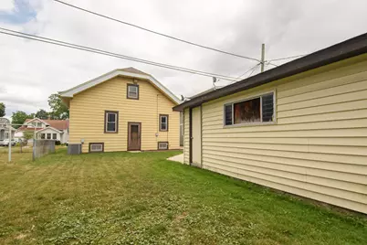 1971 S 81st St, West Allis, WI 53219 - Photo 38