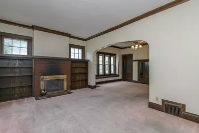 1971 S 81st St, West Allis, WI 53219 - Photo 6