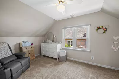1128  Lindbergh Ave, Waukesha, WI 53188 - Photo 20
