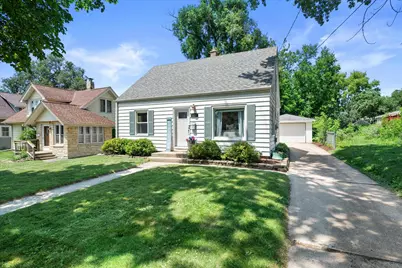 1128  Lindbergh Ave, Waukesha, WI 53188 - Photo 2