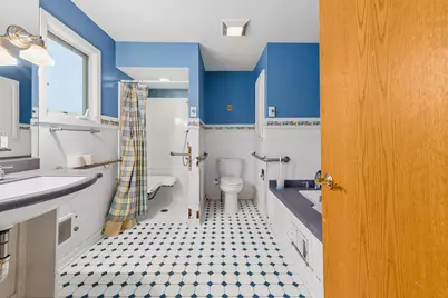 810 E Fairy Chasm Rd, Bayside, WI 53217 - Photo 26