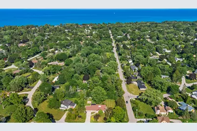 810 E Fairy Chasm Rd, Bayside, WI 53217 - Photo 42