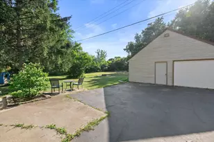 3048 N Newman Rd, Racine, WI 53406 - Photo 32