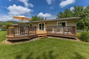 W764 Valley Dr, Fountain City, WI 54629 - Photo 52
