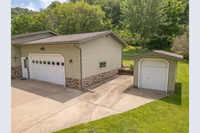 W764  Valley Dr #A, Fountain City, WI 54629 - Photo 60
