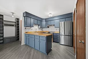 2800 E Grange Ave, Cudahy, WI 53110 - Photo 8