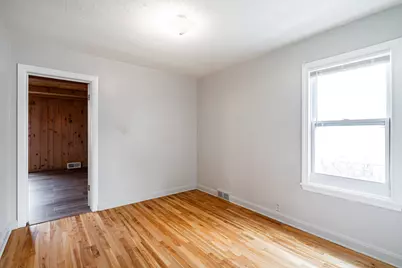 5231 N Bay Ridge Ave, Whitefish Bay, WI 53217 - Photo 14