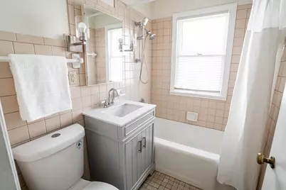 5231 N Bay Ridge Ave, Whitefish Bay, WI 53217 - Photo 12