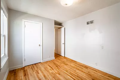 5231 N Bay Ridge Ave, Whitefish Bay, WI 53217 - Photo 14
