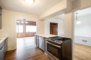5231 N Bay Ridge Ave, Whitefish Bay, WI 53217 - Photo 16