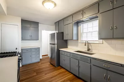 5231 N Bay Ridge Ave, Whitefish Bay, WI 53217 - Photo 10