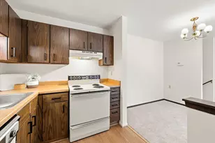 9120 N Park Plaza Ct, Brown Deer, WI 53223 - Photo 8