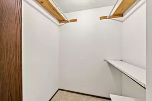 9120 N Park Plaza Ct, Brown Deer, WI 53223 - Photo 16