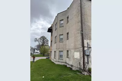 2767 N Holton St, Milwaukee, WI 53212 - Photo 56