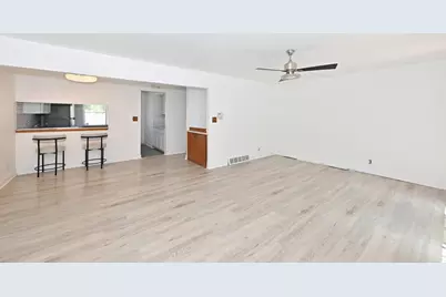7857 N 60th St #E, Milwaukee, WI 53223 - Photo 8