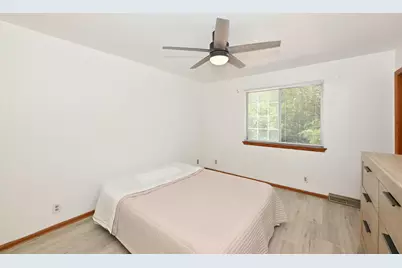 7857 N 60th St #E, Milwaukee, WI 53223 - Photo 14