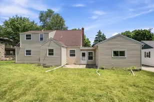 1109 11th Ave, Grafton, WI 53024 - Photo 2