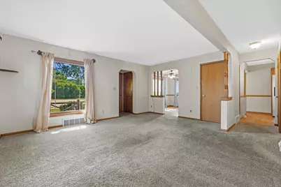 1085 S Calhoun Rd, Brookfield, WI 53005 - Photo 4