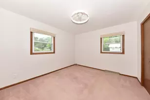 1818 Woodridge Rd, West Bend, WI 53095 - Photo 16