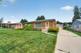 1001 Virginia St, Racine, WI 53405 - Photo 2