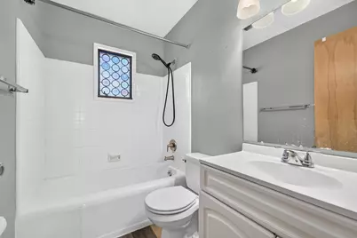 1001  Virginia St, Racine, WI 53405 - Photo 8
